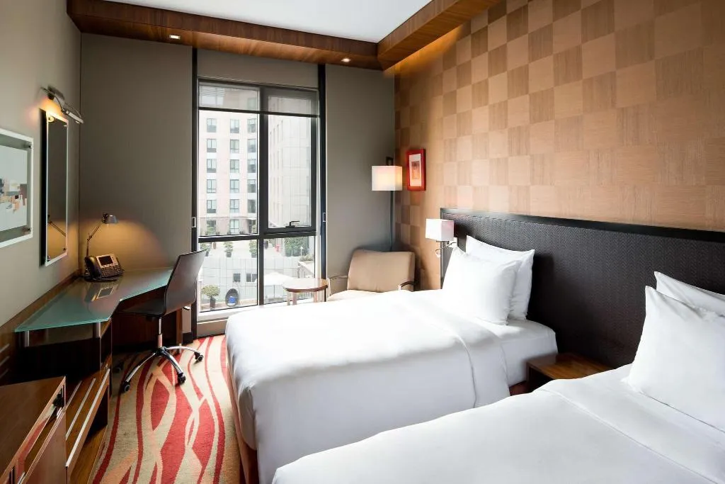 TWIN SUPERIOR Room, Radisson Blu Hotel, Dubai Media City, Dubai