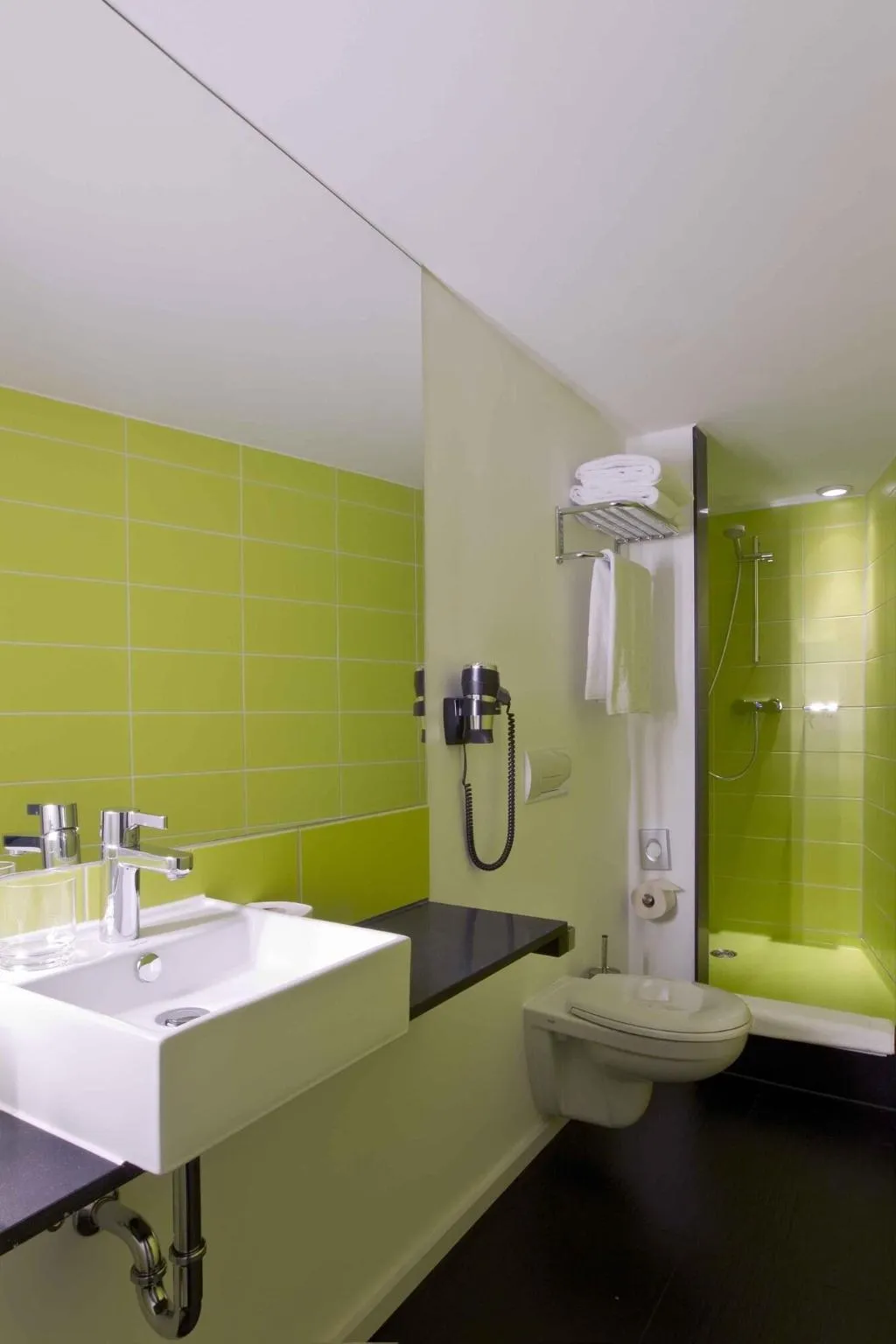 DOUBLE STANDARD Room, Gat Point Charlie, Berlin