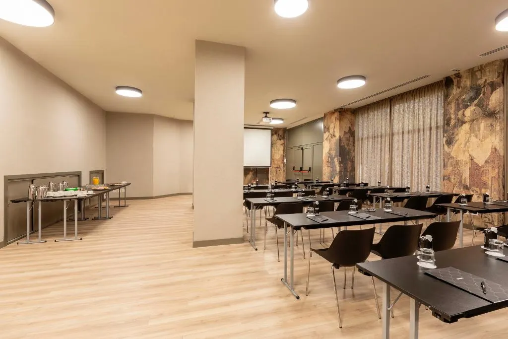 Conferences, Acta Piramides, Madrid