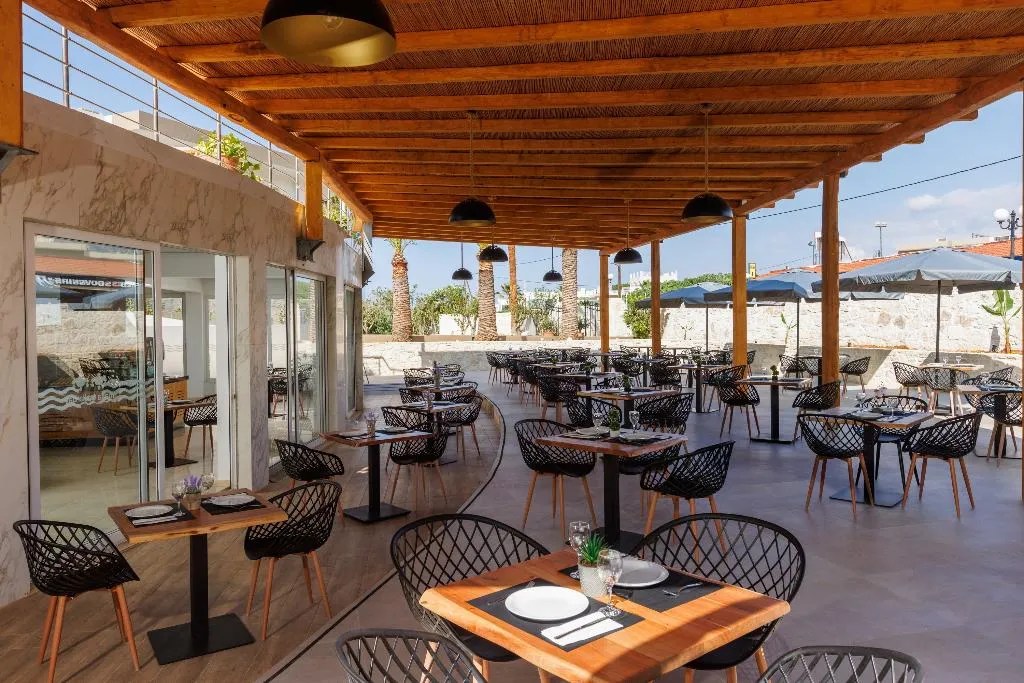 Restaurant, Malia Bay Beach Hotel & Bungalows, Crete