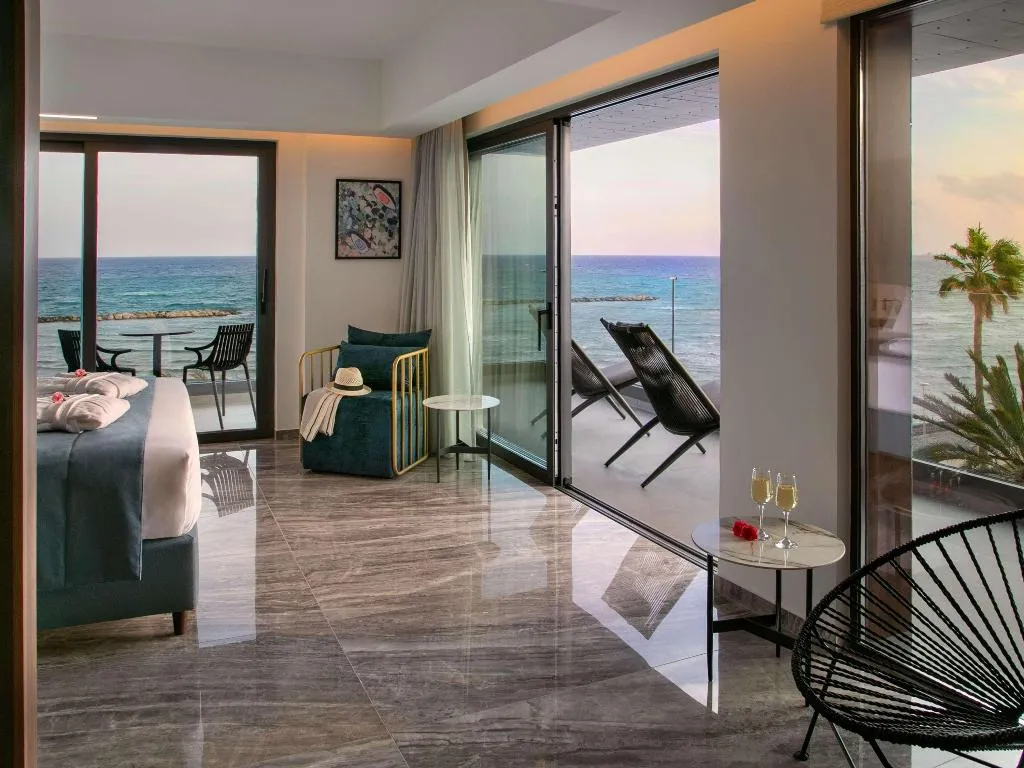 Room, Mercure Larnaca Beach Resort, Cyprus