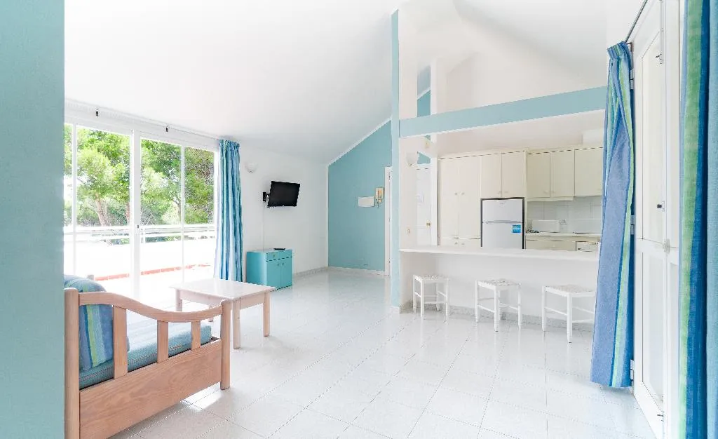STUDIO STANDARD Room, Club Ciudadela, Menorca