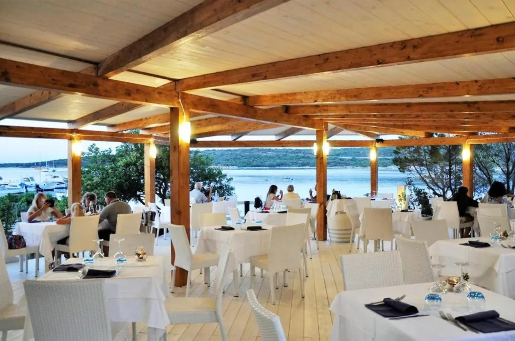 Restaurant, BAIA de BAHAS - Apartments, Olbia