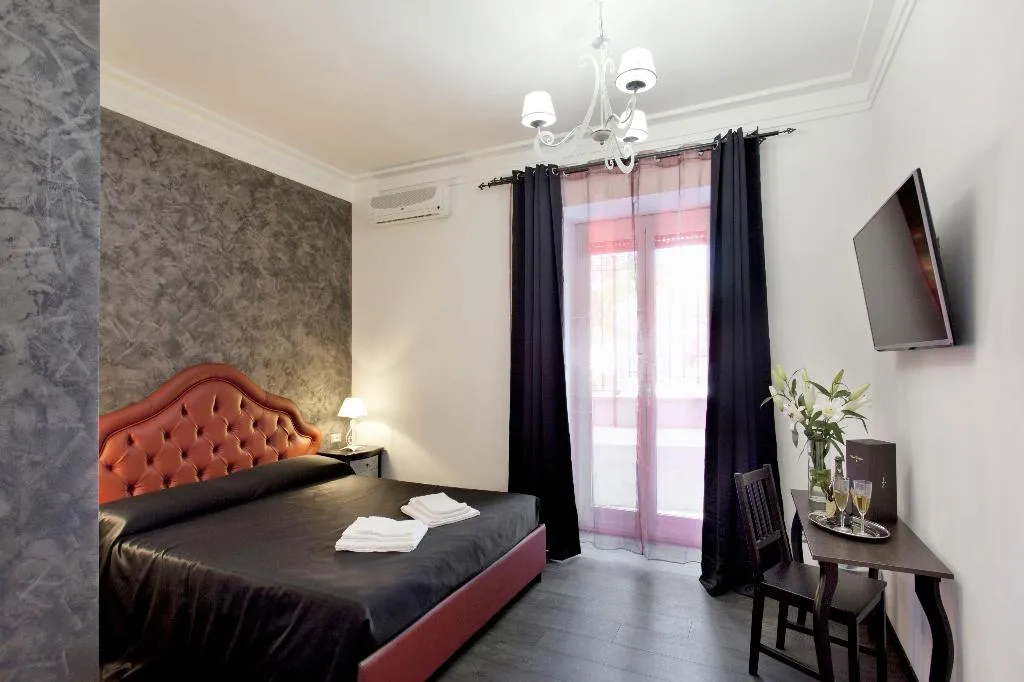 Room, Secret Rhome, Rome