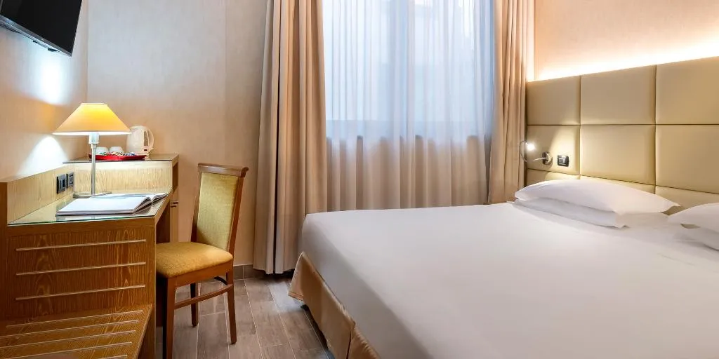 DOUBLE SUPERIOR Room, Best Western Cavalieri della Corona, Milan