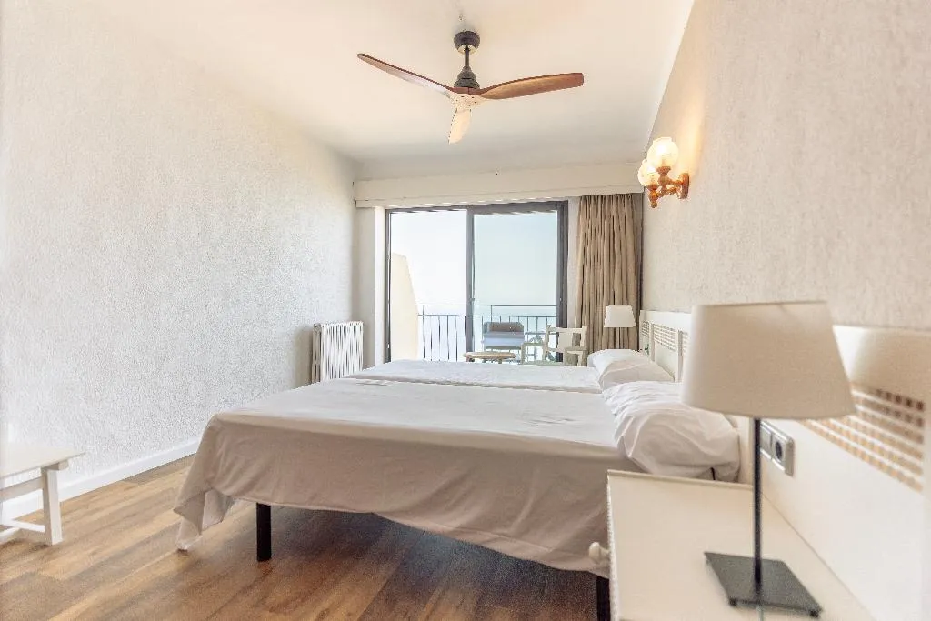 Room, Baronia, Majorca