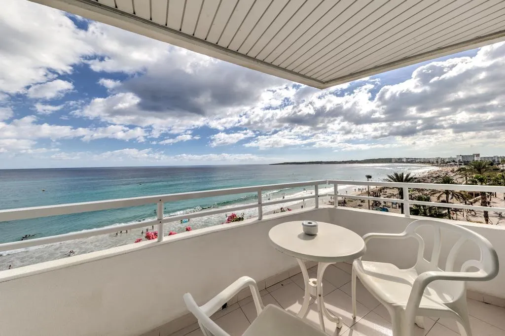Double or Twin SEA VIEW Room, Voramar, Majorca