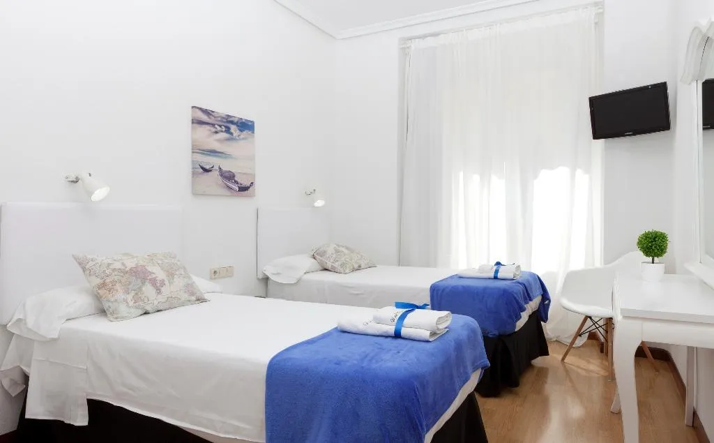 Double or Twin STANDARD Room, Vazquez de Mella Boutique Gran Vía, Madrid