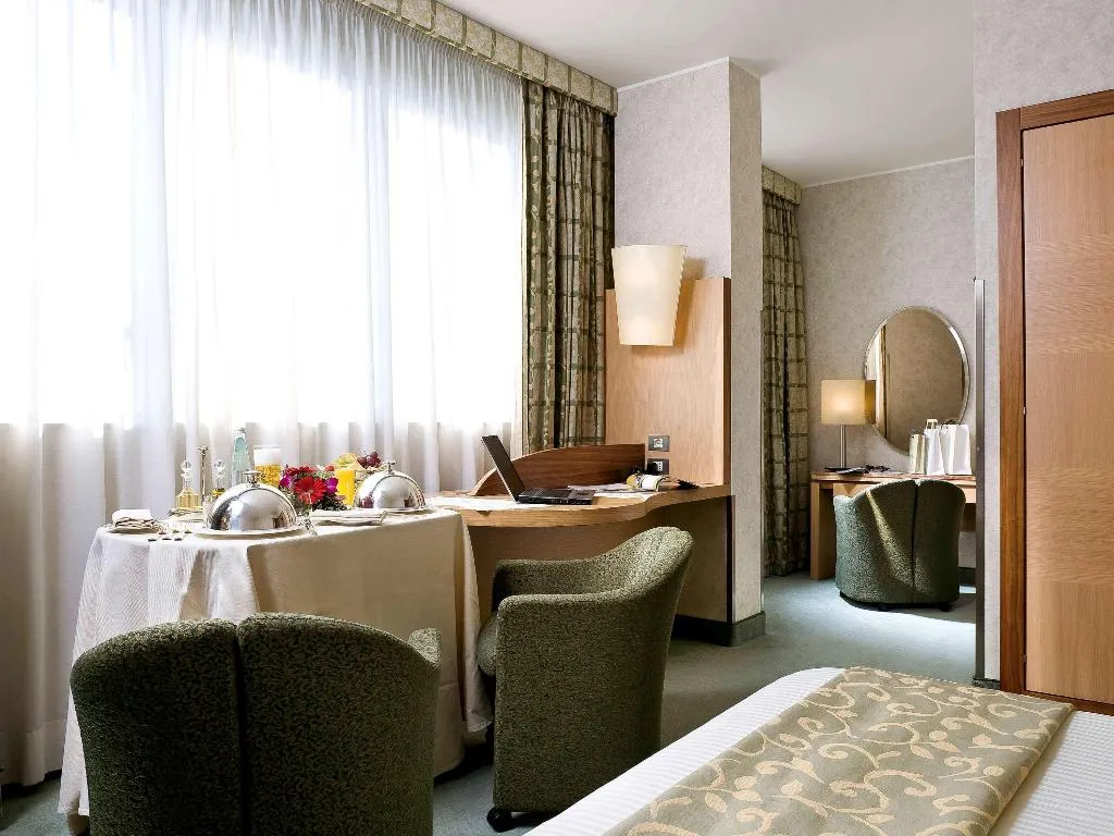 DOUBLE STANDARD Room, Mercure Roma West, Rome