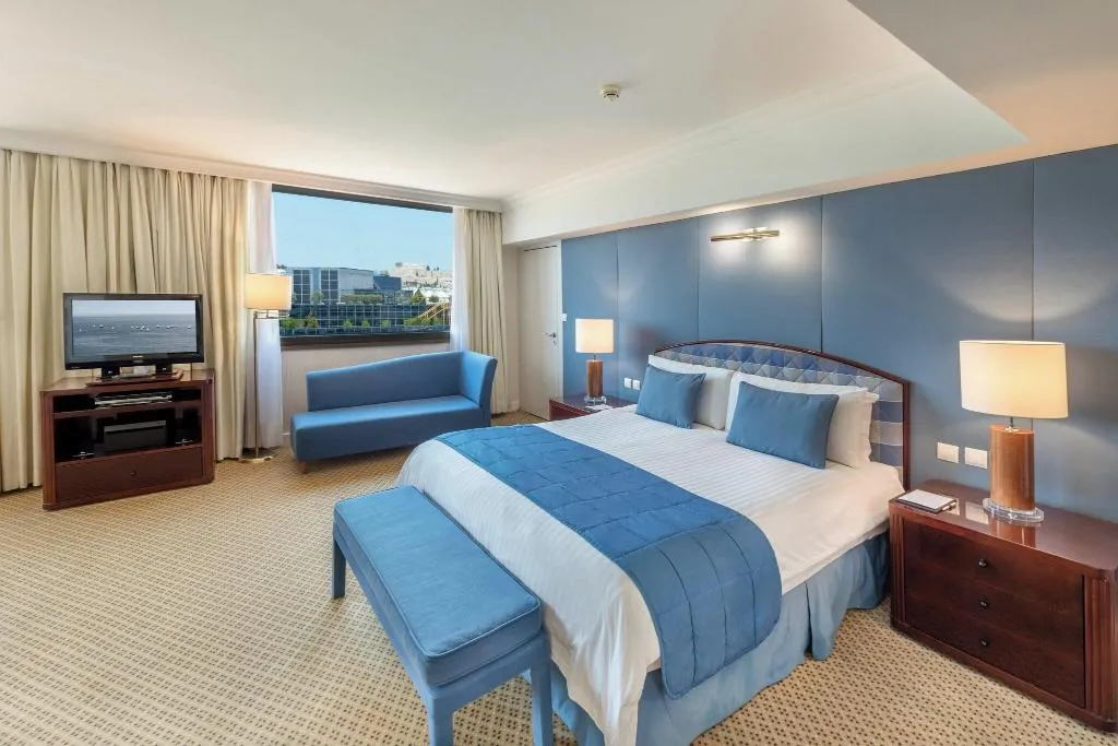 JUNIOR SUITE CLUB WITH VIEWS Room, Athenaeum InterContinental Athens, Athens