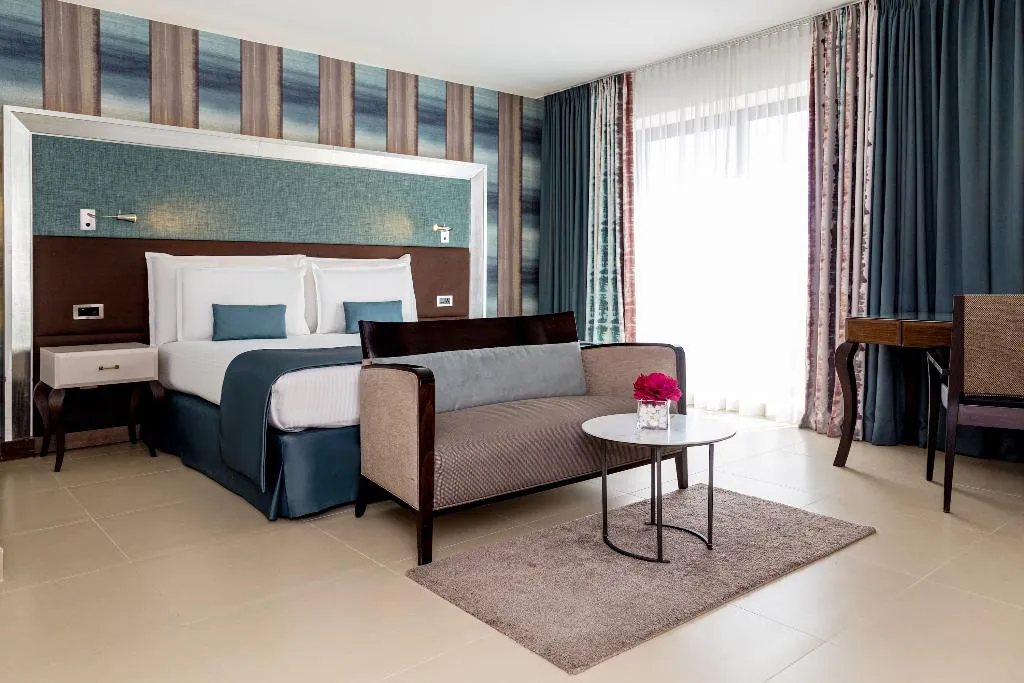 JUNIOR SUITE STANDARD Room, AX The Palace, Malta