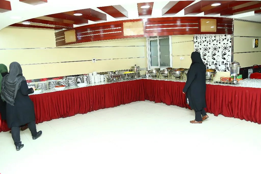 Restaurant, Golden Square Hotel Apartments, Dubai