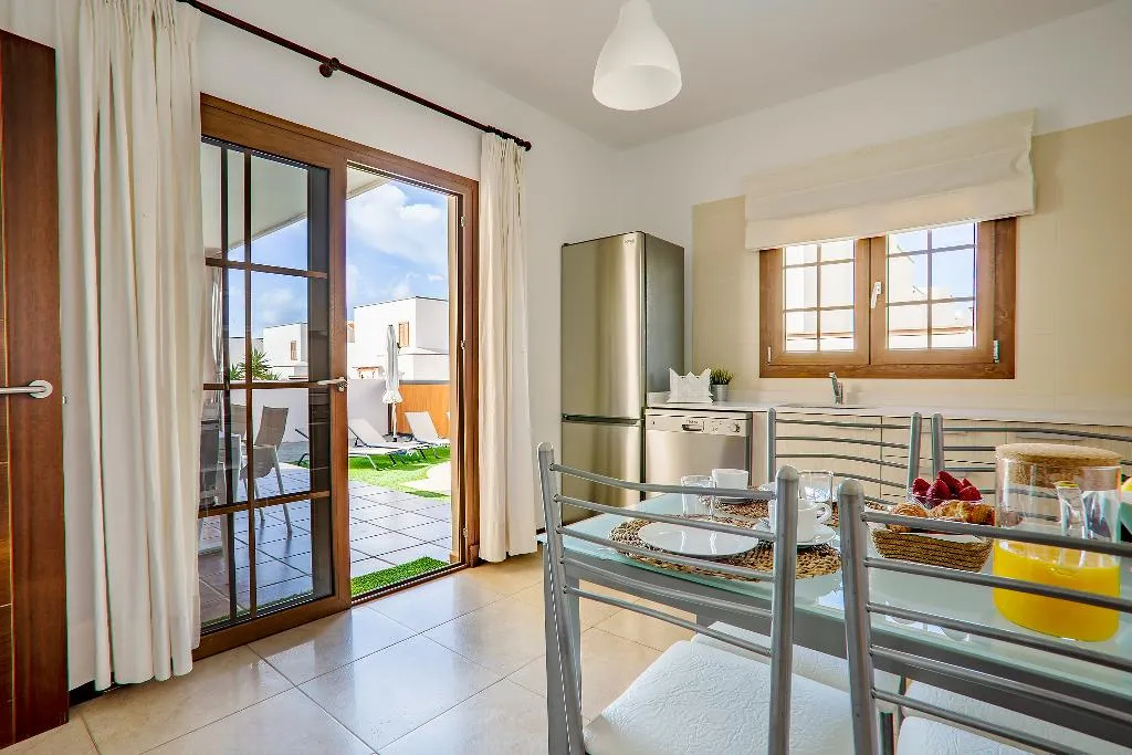 VILLA THREE BEDROOMS Room, Las Caletas Village, Lanzarote