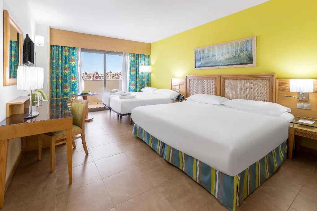 FAMILY ROOM STANDARD Room, Elba Costa Ballena Beach & Thalasso Resort, Costa De La Luz