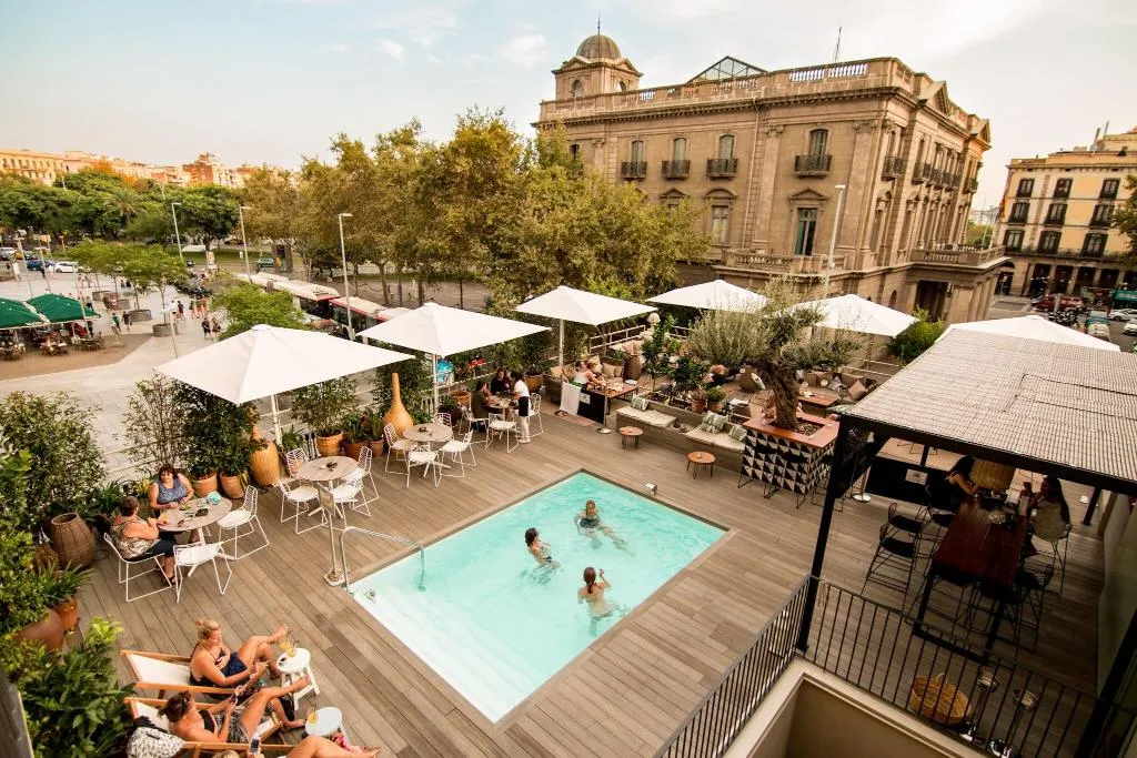 Pool, Oasis, Barcelona