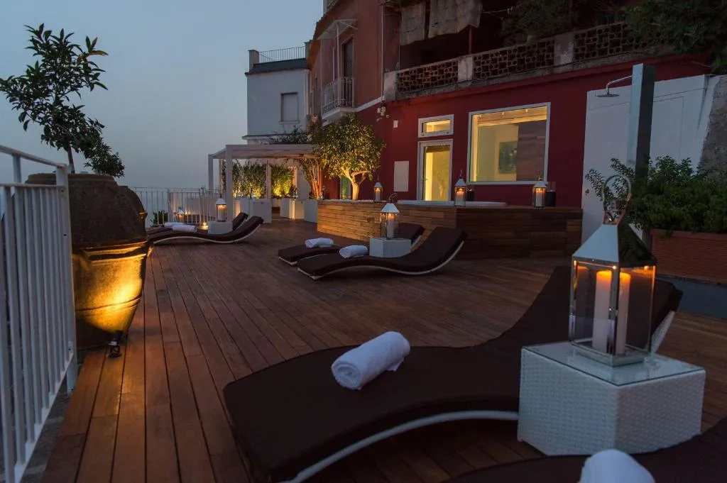Terrace, Aquaboutique Wellness & Spa, Naples