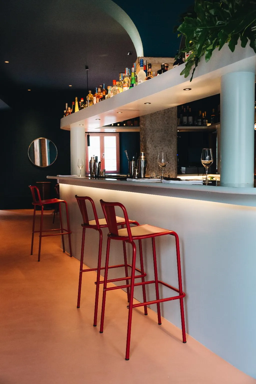 Bar, Esqina Cosmopolitan Lodge, Lisbon