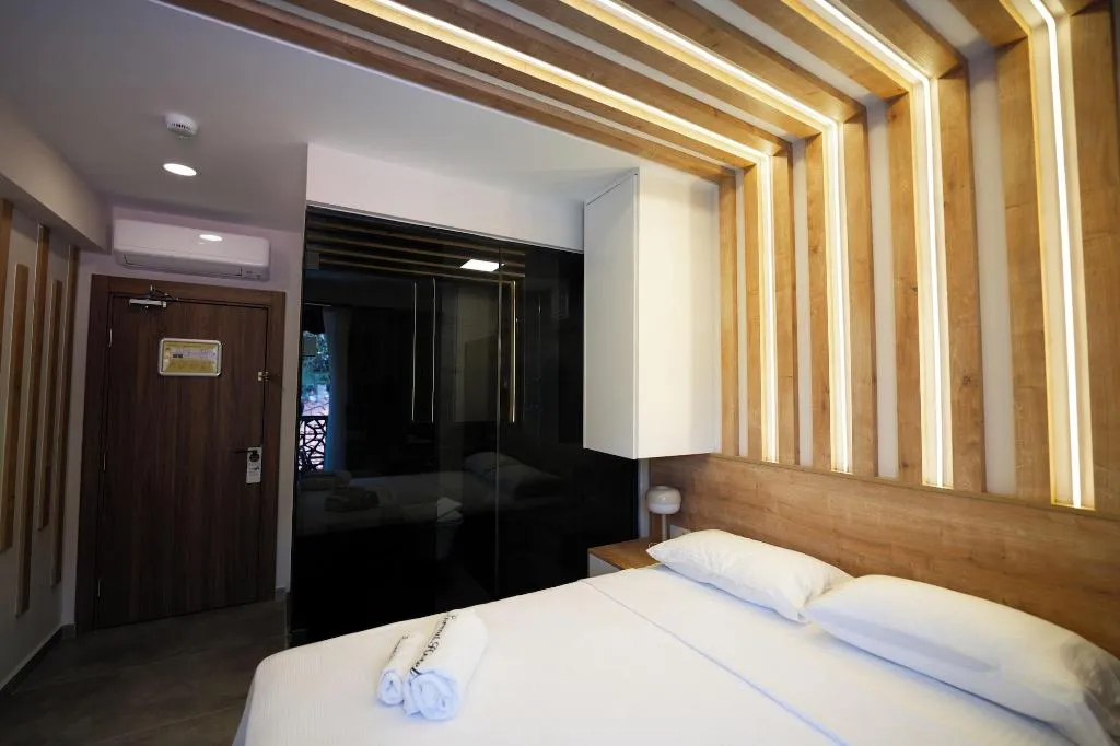 Room, Lorend Inn, Dalaman