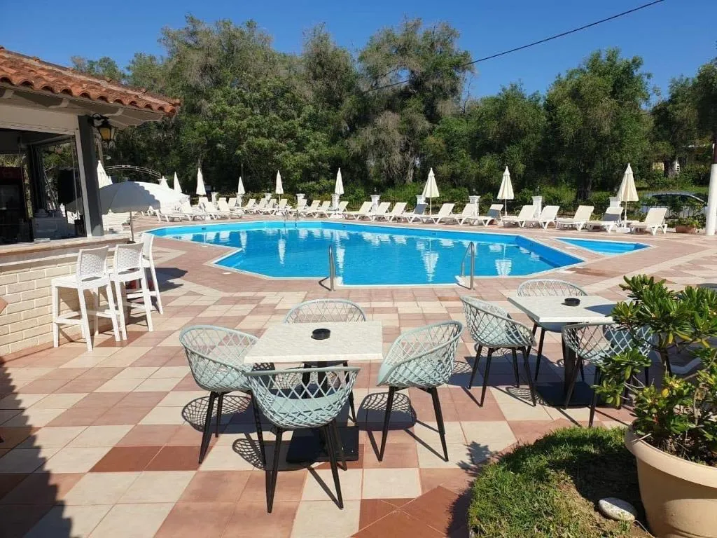 Sports and Entertainment, Oula maisonettes, Corfu