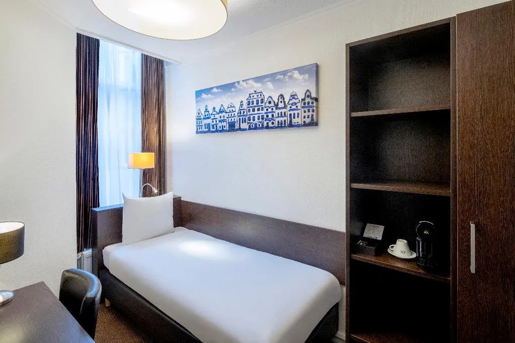 SINGLE ONE BED Room, Hotel Nes, Amsterdam