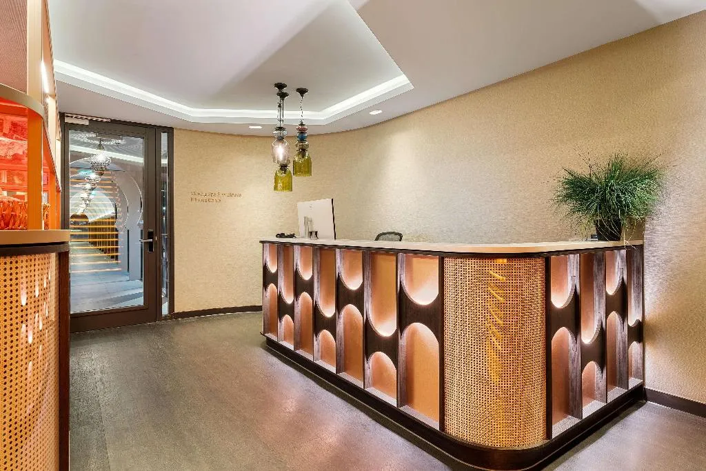 Sports and Entertainment, Corendon Amsterdam New-West a Tribute Portfolio Ho, Amsterdam