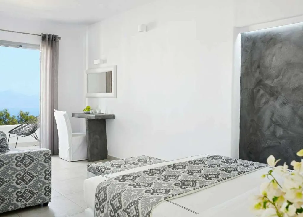 JUNIOR SUITE STANDARD Room, Kalisti Hotel & Suites, Santorini