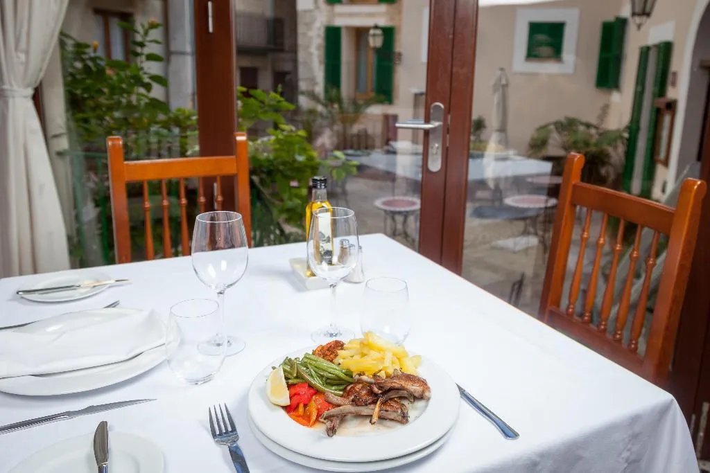 Restaurant, El Guia, Majorca