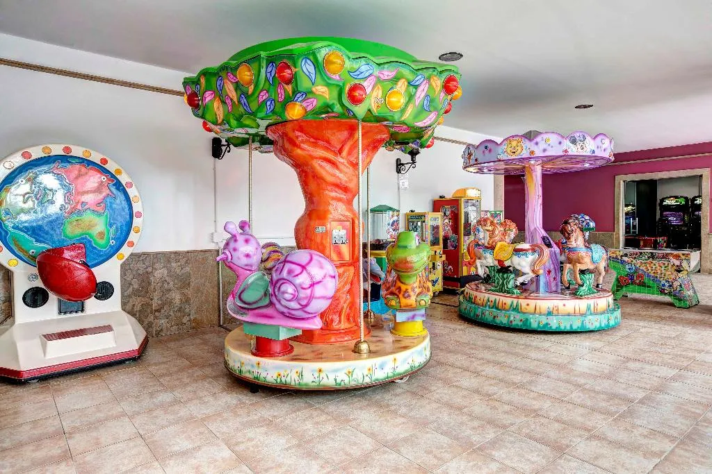 Sports and Entertainment, Peniscola Plaza Suites, Valencia