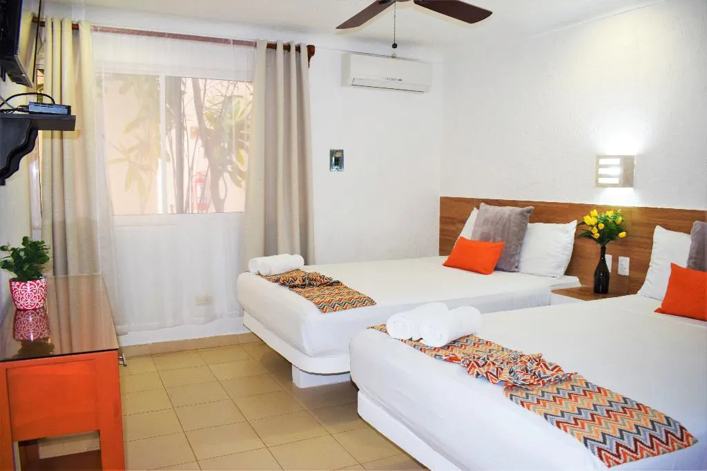 SUITE OCEAN FRONT Room, Arrecifes Suites, Cancun Area