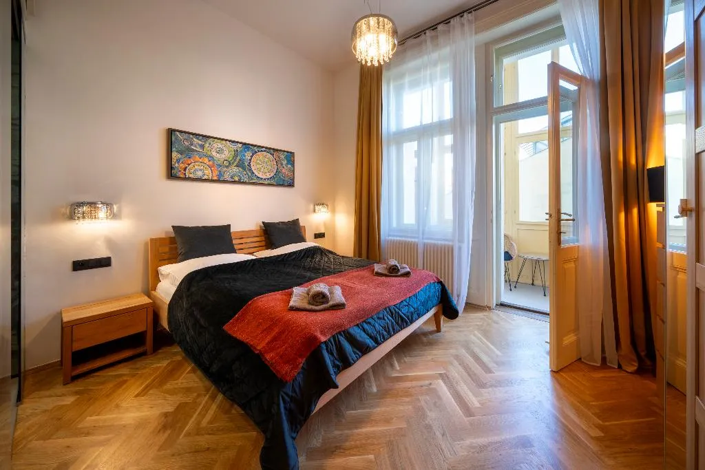 General view, Old Town - Aparthotel Michalska, Prague