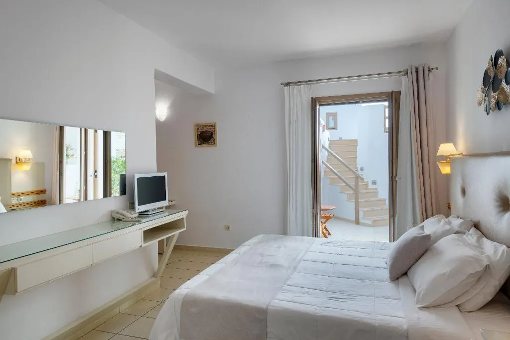 STUDIO ECONOMY Room, Lithos by Spyros & Flora, Mykonos