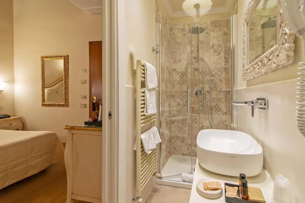 SINGLE STANDARD Room, Porta Faenza, Florence