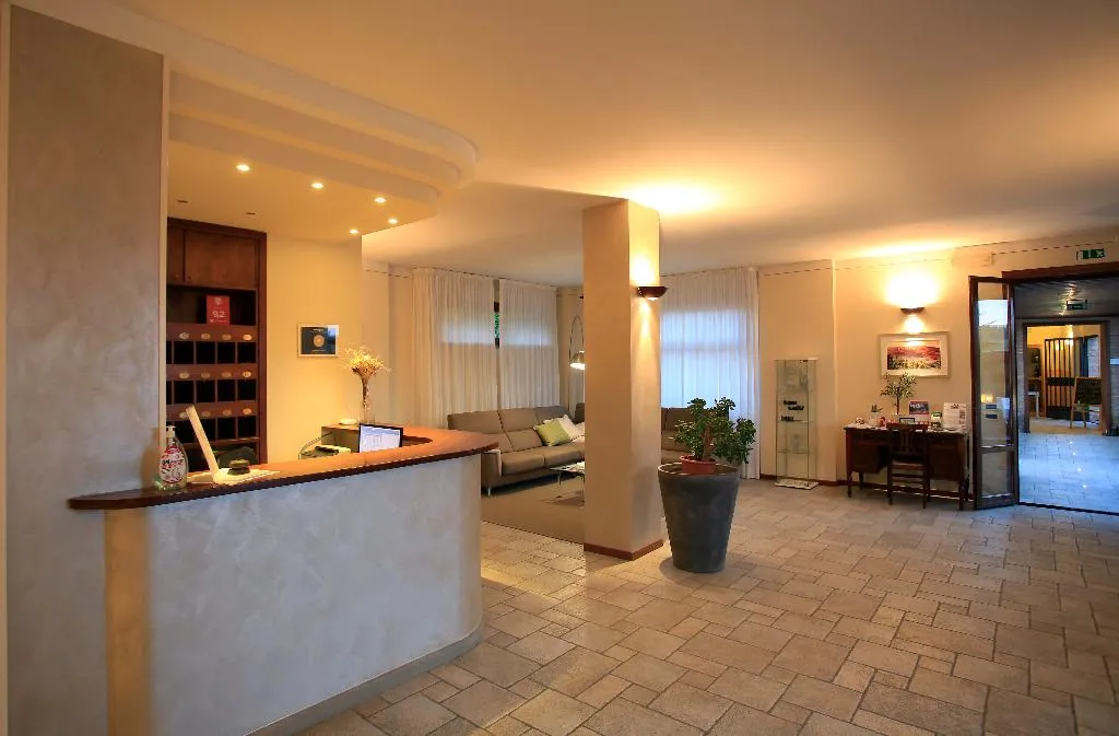 Lobby, Le Colline, Florence