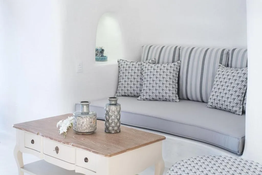 Room, Maregio Suites, Santorini