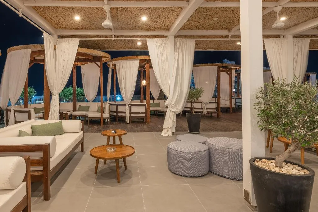 Bar, Napa Mermaid Hotel & Suites, Cyprus