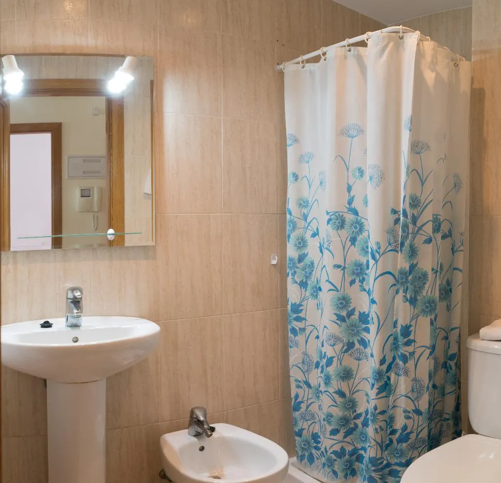 APARTMENT TWO BEDROOMS Room, Apartamentos Gemelos 23-Beninter, Costa Blanca