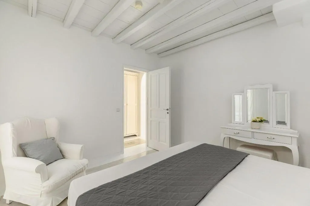 JUNIOR SUITE WITH DOUBLE BED Room, Corfos Hotel, Mykonos