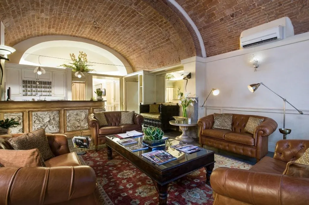 Lobby, Art Atelier, Florence