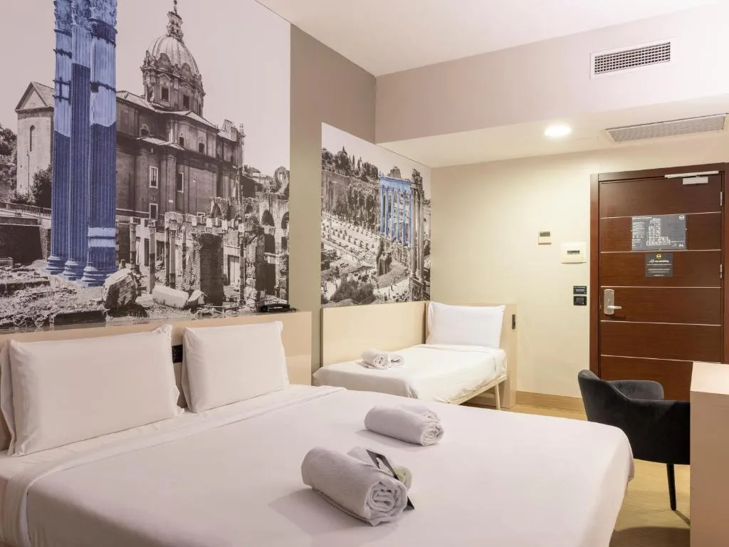 TRIPLE STANDARD Room, B&B Hotel Roma Trastevere, Rome