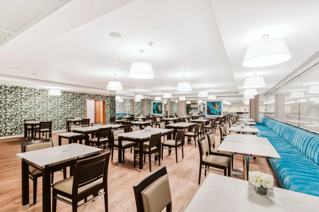 Restaurant, Vila Baleira Funchal, Madeira