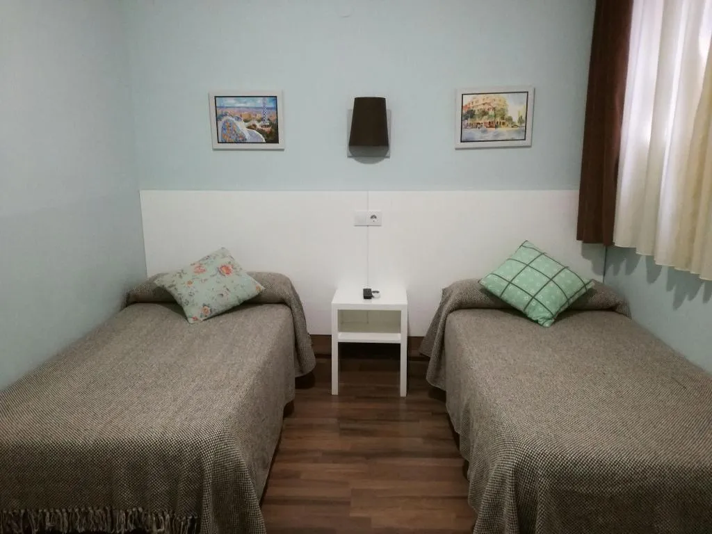 Room, Hostal Lesseps, Barcelona