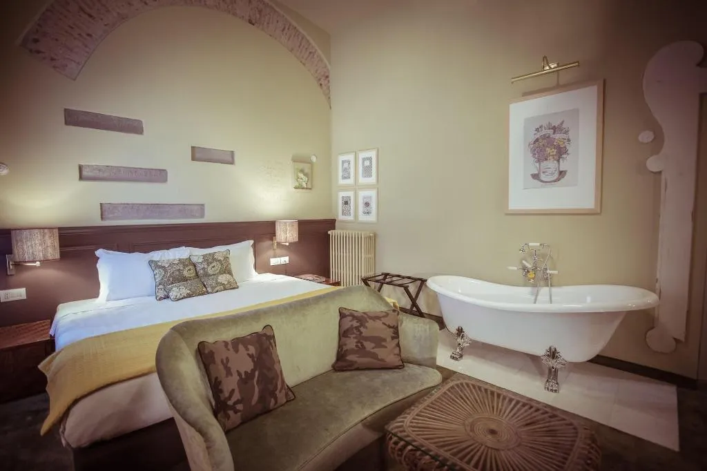 Room, Adastra Suites, Florence