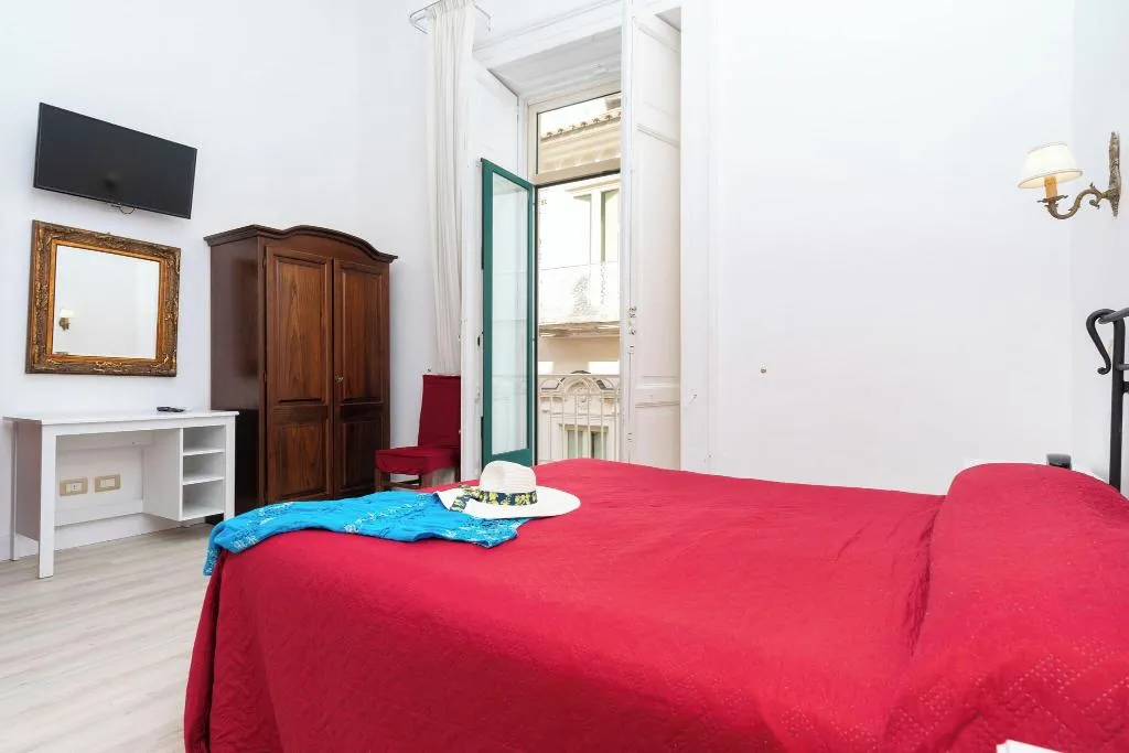 TWIN STANDARD Room, Fontana, Naples