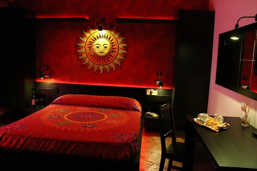 Room, Triskeles, Taormina