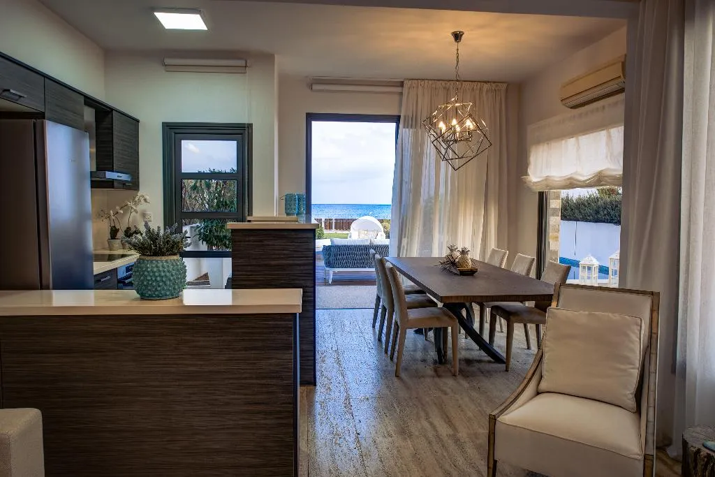 VILLA SEA VIEW WITH PRIVATE POOL Room, Atlantis Gardens Apartments & Villas, Cyprus