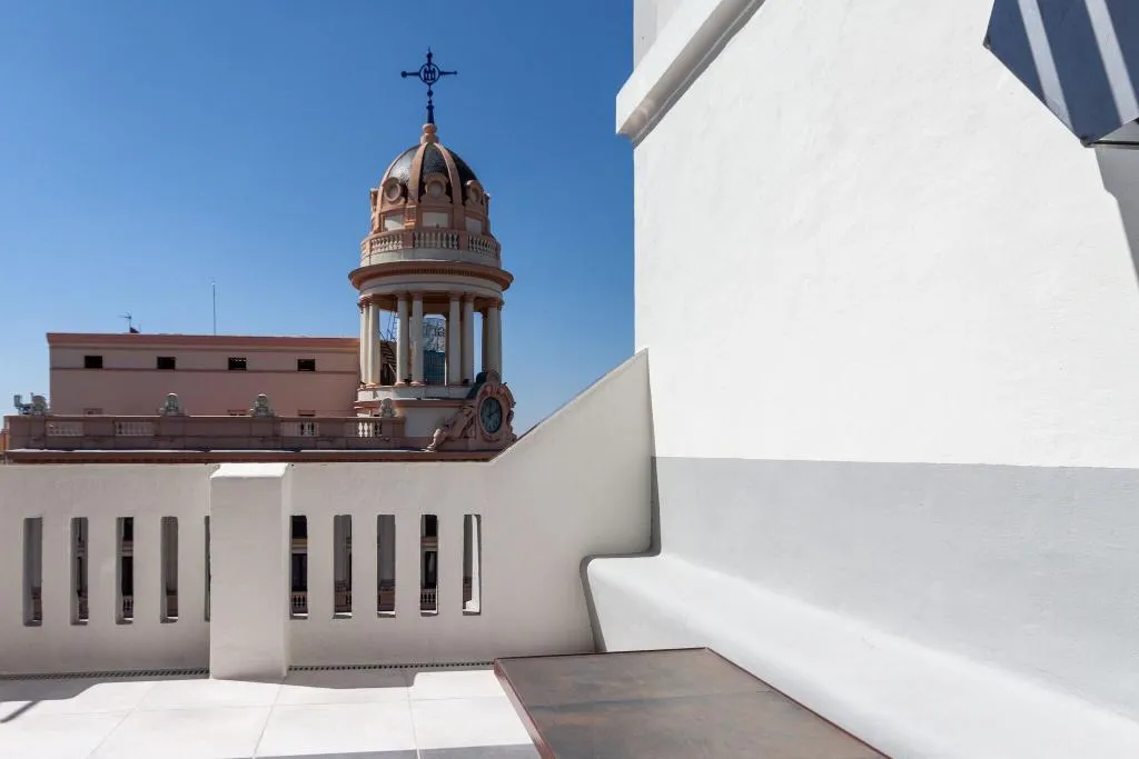 Terrace, Hostal Charlotte, Madrid