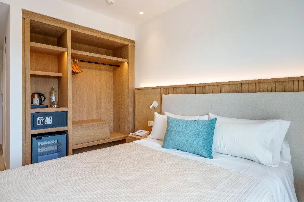 SINGLE STANDARD Room, Bellamar, Ibiza