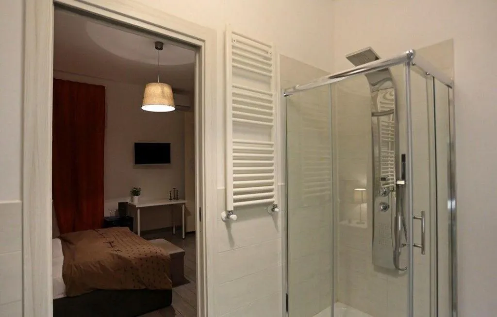 Room, B&B Brothers Suite Vomero, Naples