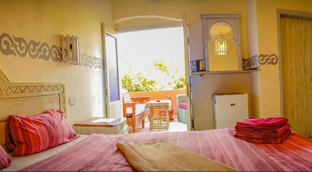 Room, Nile Compound Hotel, Luxor