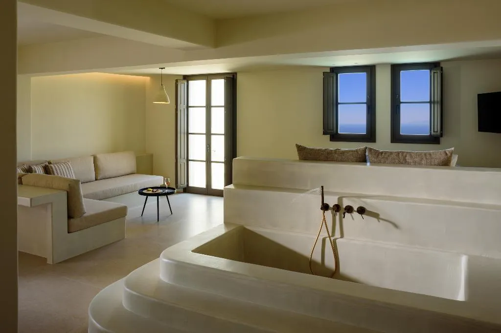 SUITE SEA VIEW WITH PRIVATE POOL Room, Elessa Hotel, Santorini